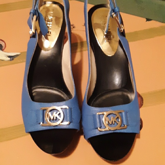 Michael Kors wedge heels - Picture 2 of 4